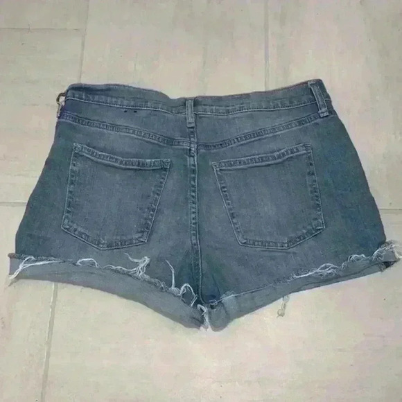 GAP denim folded distressed jean short size 10/30 - Picture 7 of 7